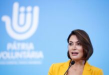 Michelle se pronuncia logo após prisão de Jair Bolsonaro