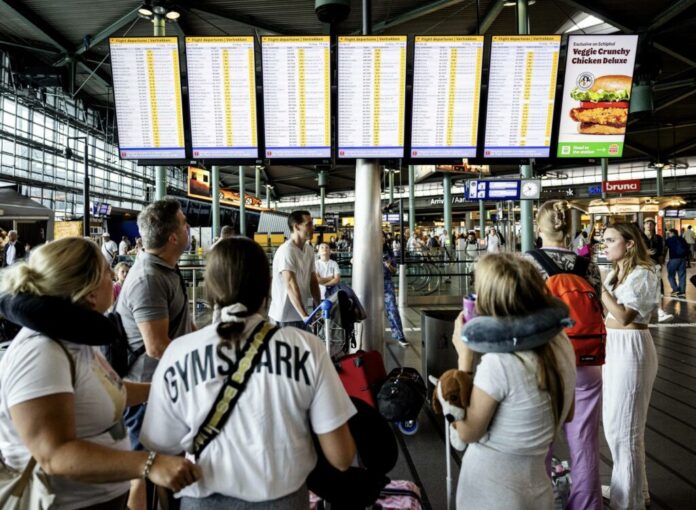 Mass IT outage hits companies and infrastructure around the world