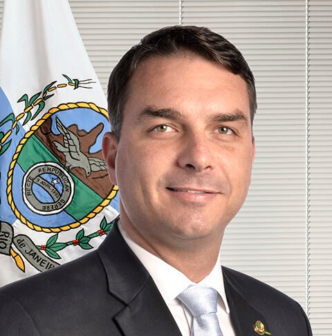 senador Flávio Bolsonaro (PL-RJ),