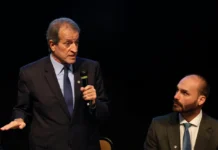 Valdemar Costa Neto e Eduardo Bolsonaro Foto: Beto Barata/PL