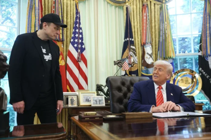 Elon Musk e Donald Trump Foto: EFE/EPA/FRANCIS CHUNG / POOL