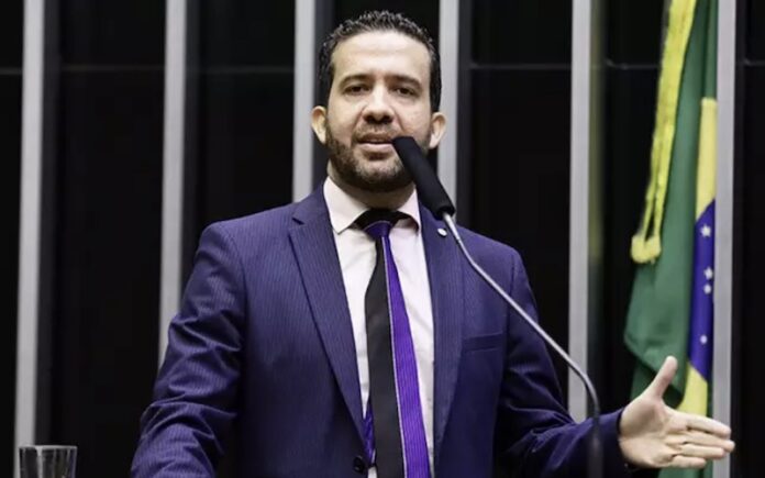 Deputado André Janones (Avante-MG) - Foto: Agência Câmara.