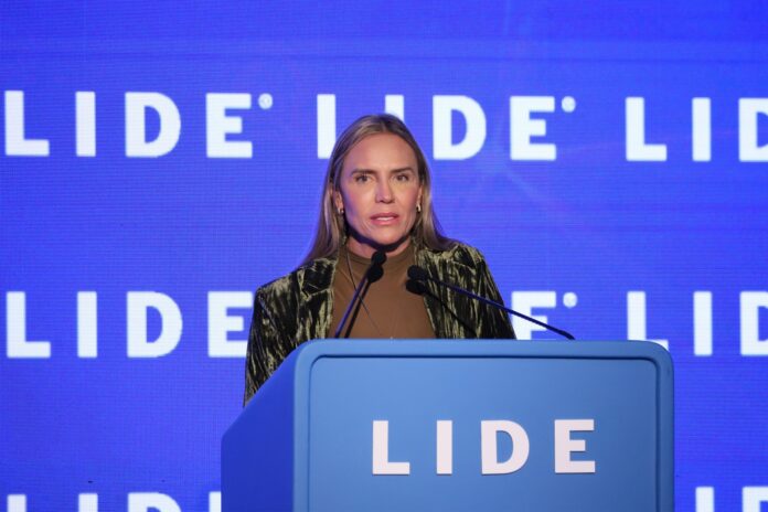 Celina Leão apontou que o Distrito Federal, além de ser o centro político do Brasil, pode se consolidar como um laboratório de soluções sustentáveis (Foto: Divulgação/Vice-Governadoria) Celina Leão apontou que o Distrito Federal, além de ser o centro político do Brasil, pode se consolidar como um laboratório de soluções sustentáveis (Foto: Divulgação/Vice-Governadoria)