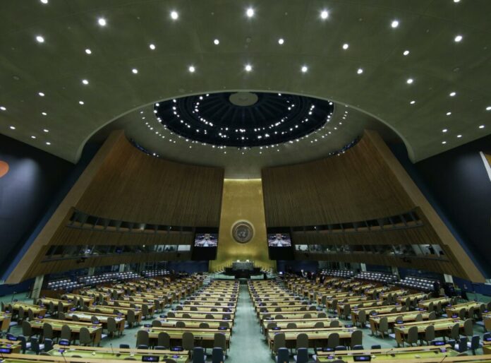 Salão onde acontecem as assembleias da ONU Foto: EFE/EPA/JOHN MINCHILLO / POOL