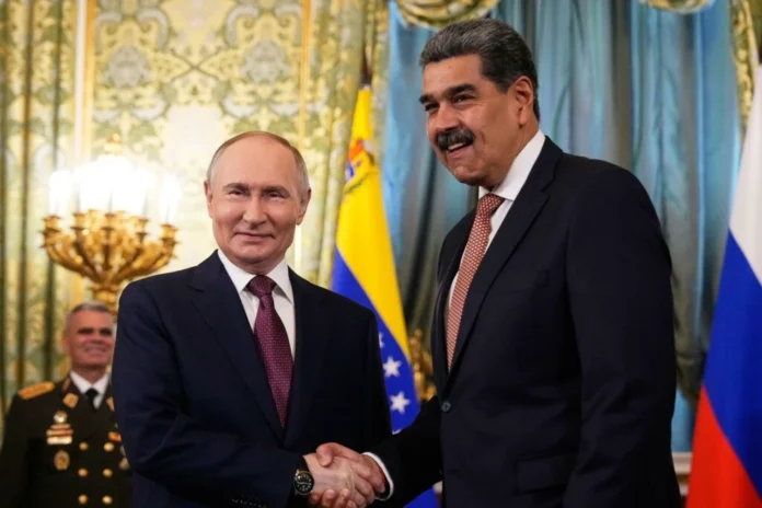 Encontro entre Maduro e Putin em maio deste ano Foto: EFE/EPA/ALEXANDER ZEMLIANICHENKO/POOL