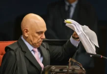 No Congresso, já se especula “saída honrosa” de Moraes do STF Ministro Alexandre de Moraes Fotos: Fabio Rodrigues-Pozzebom/ Agência Brasil