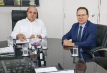 Ibaneis dá posse a Nelson Souza como novo presidente do BRB