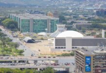 Restaurantes comunitários estarão abertos nesta quinta e sexta! Confira o que abre e o que fecha no DF no feriado prolongado