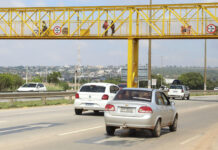 Com Novas passarelas, governo Ibaneis e Celina Leão garantem mais segurança e acessibilidade a pedestres nas vias do Distrito Federal