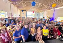 Vice-governadora do DF, Celina Leão se encanta com animação no Festival da Pessoa Idosa no Cruzeiro