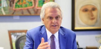 Governador Ronaldo Caiado apresenta resultados da política de controle carcerário implementada em Goiás (Foto: André Saddi)