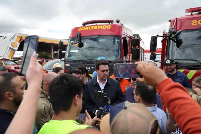 Paraná decreta calamidade pública após tornado destruir cidade Foto: Jonathan Campos/AEN Paraná decreta calamidade pública após tornado destruir cidade Foto: Jonathan Campos/AEN