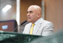 Deputado do MDB intensifica críticas a Marconi e fecha com Daniel Vilela para 2026