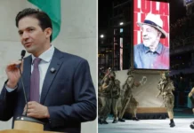 Campanha antecipada: Vereador expõe ações do PT no carnaval Rubinho Nunes e homenagem a Lula na Sapucaí Fotos: Richard Lourenço / Rede Câmara| EFE/ Antonio Lacerda