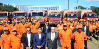 Ibaneis Rocha coloca Corpo de Bombeiros do DF à disposição para socorrer Minas Gerais