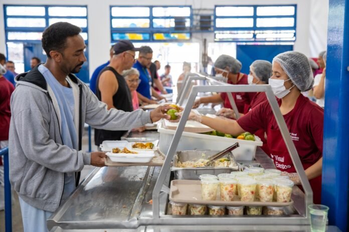 Um em cada cinco usuários considera as refeições servidas nos restaurantes comunitários satisfatórias | Foto: Geovana Albuquerque/Agência Brasília Um em cada cinco usuários considera as refeições servidas nos restaurantes comunitários satisfatórias | Foto: Geovana Albuquerque/Agência Brasília