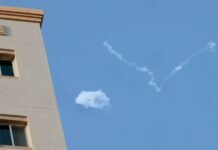 Irã ataca bases dos EUA no Catar, Kuwait, Emirados Árabes e outros