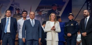 Secretário Sandro Avelar, governador Ibaneis Rocha, vice-governadora Celina Leão e coronel Ana Paula Barros Habka prestigiaram o evento: números marcantes na segurança pública da capital