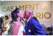 Mais de 100 casais oficializam união no primeiro Casamento Comunitário de 2026
