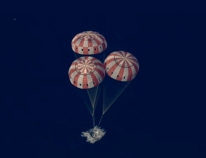 Cápsula Orion toca o Oceano Pacífico Foto: reprodução/Youtube Nasa