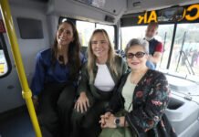 Celina entrega 12 novos ônibus escolares para alunos de Planaltina