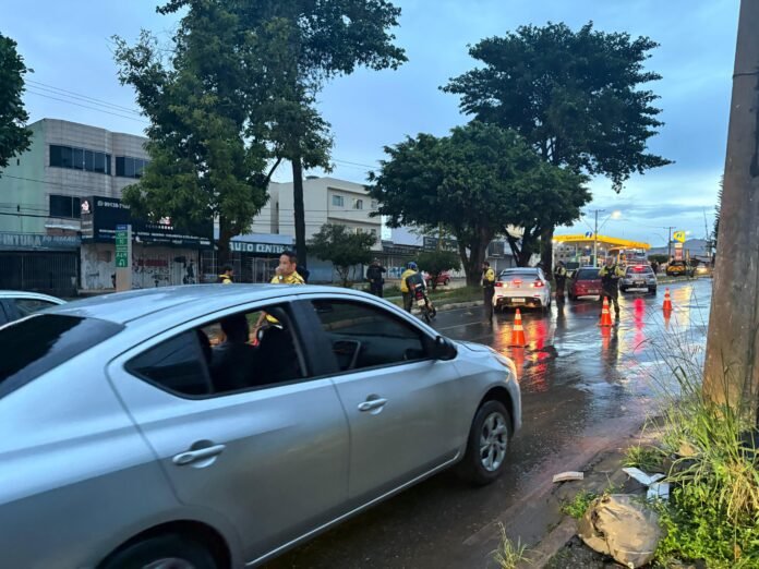 Além de infrações diversas, maior número de autuações se deu por direção de veículo com escapamento irregular (Foto: Divulgação/Detran-DF) Além de infrações diversas, maior número de autuações se deu por direção de veículo com escapamento irregular (Foto: Divulgação/Detran-DF)