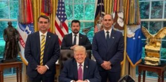 Flávio Bolsonaro, Donald Trump, Eduardo Bolsonaro e Paulo Figueiredo Foto: Reprodução Instagram