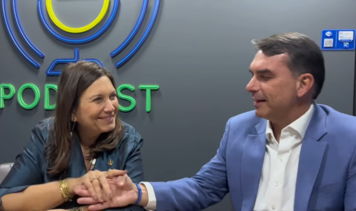 Bia Kicis e Flávio Bolsonaro Foto: Reprodução/Instagram @biakicis