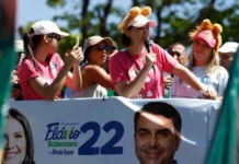 Michelle pede respeito a eleitores lulistas durante ato com Celina no DF