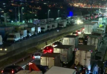 Greve Nacional: Caminhoneiros articulam greve nacional em meio à alta do diesel